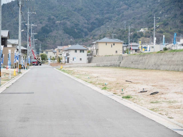 並んだ分譲宅地